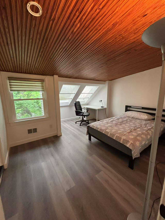 one room in the house - 2 rooms in a house subleasing near UC