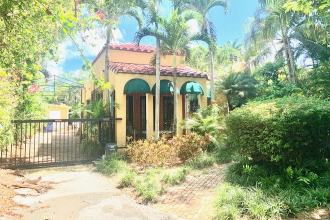 Ventura Main House - 4110 Ventura Avenue (Main House)