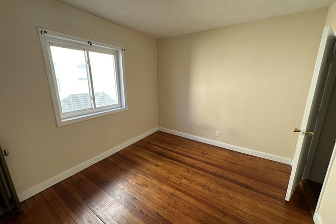 Visit hubrealtyproperties.com - Next to Tufts campus, renovated 4 bedroom with dishwasher and shared yard Apartments