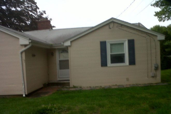 Back of Home - 7 Betty Hill Road Narragansett, RI House