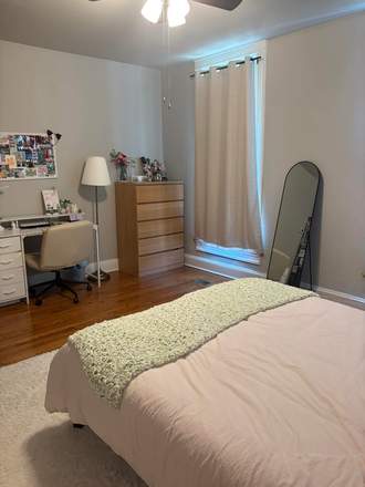 bedroom for rent (will not be furnished) - Platnium Apartment, looking for suitemate
