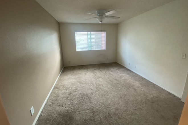 Bedroom - Vacant Room with own Bathroom and Closet at Allina La Jolla