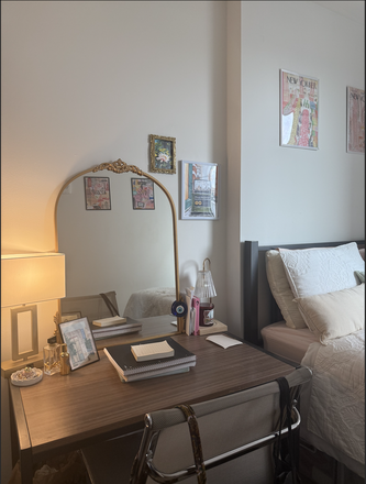 Desk/Bedroom - Lightview Apartment (close to campus)