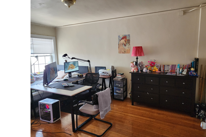 Bedroom - Liberty Circle Apartments