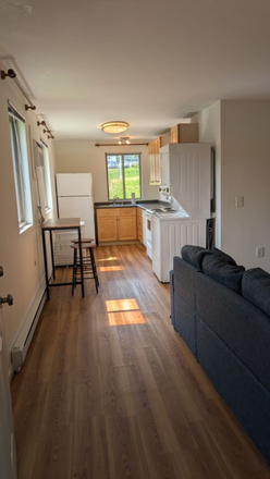 Kitchen - Two Bedroom Apartment Near 12th & Wedgewood