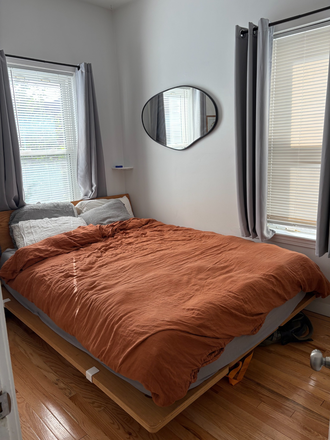 bedroom - 1 Bed 1 Bath available 4/1 Duplex