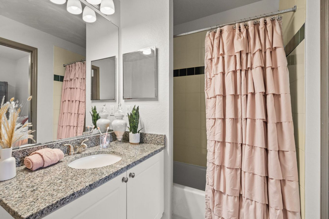 Bathroom - Station 42 Apartments