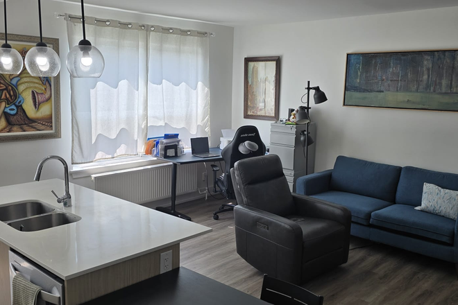 Livingroom - Fully renovated - 1BD Quiet Furnished Apartment Steps from Shops at Don Mills