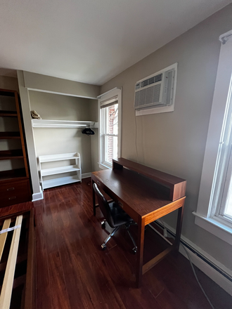 bedroom - 1BR apt-John St-Princeton