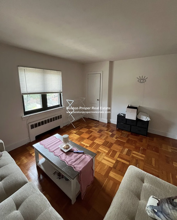 A - WELL PRICED 1 BEDROOM WITH PARKING SPOT Apartments
