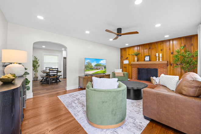 Living Room - Premium Furnished 3BR/2BA – All Inclusive House