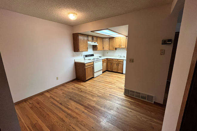 Kitchen - August Preleasing: 2865 Sundown Ln #G107 Apartments