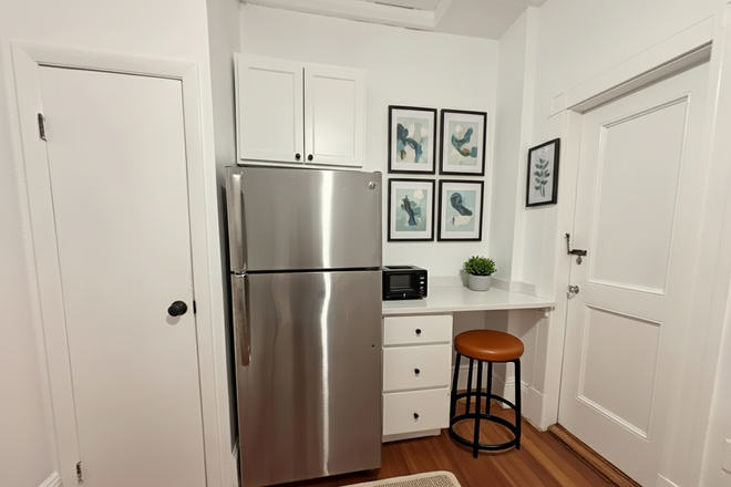 kitchen - Spacious Brookline 1 bed with parking for rent and updated kitchen! Available now Apartments
