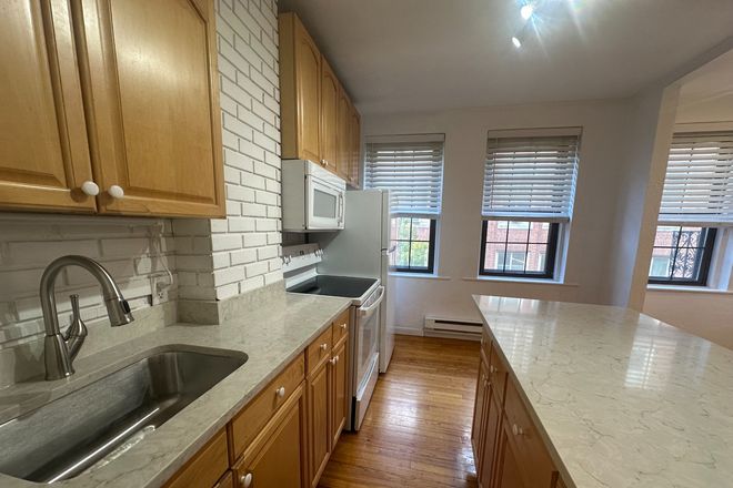 Call NOW for showings! 617-236-8600 - CHARTER ST - RENOVATED 2BR/1BA W/ DW, IN UNIT W/D, OPEN LAYOUT IN NORTH END *AVAIL NOW* Apartments