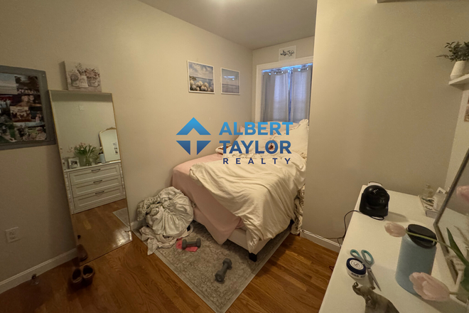 Bedroom #2 - Renovated 3 Bed 1.5 Bath in Cleveland Circle!!