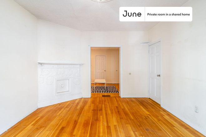 Photo - Private bedroom in 2 bed/1 bath Home