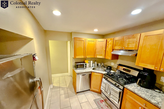 Unit - Lock it down before break! NO BROKERAGE FEE OR SECURITY DEPOSIT DUE! Apartments