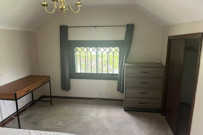 room - Room in Downtown for Rent House