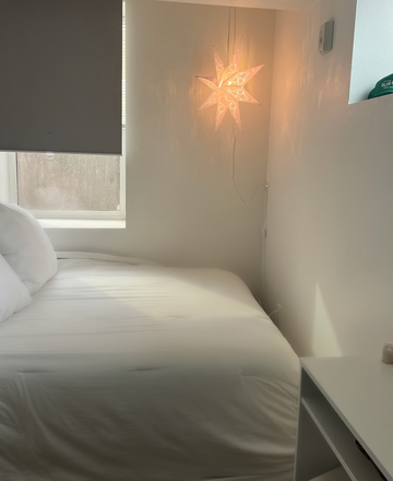 Super airy, bright room, and the best location! - Aspen House Room for Summer Sublet