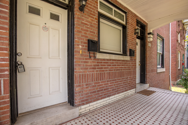 Building Front - 6010 Washington Boulevard St. Louis, MO 63112 Duplex