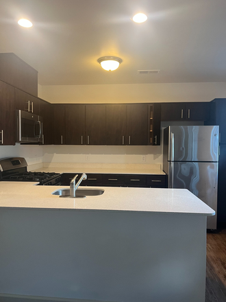 Kitchen - Relet: 3BR/ 2BATH home for PU Faculty/Staff affiliate only-N. Stanworth Drive-Princeton