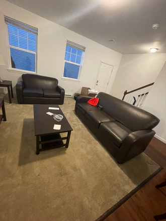 Living room - The Heights at State College