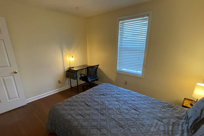 Bedroom 2 - Spacious And Conveniently Located Unit Available For Rent In The Heart Of Nashville Condo
