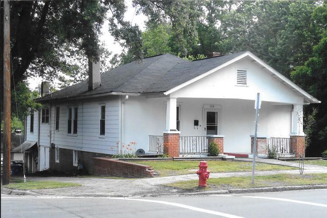 Exterior - Newly Renovated House -  1 Block from Duke East Campus