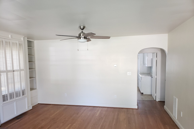Livingroom - Two BR Apartment - Quiet Hamilton/Parkville Neighborhood