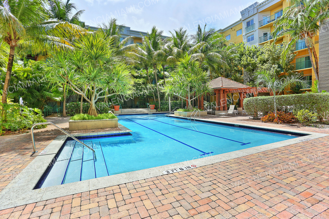 [web address removed] - Modern 1 Bedroom at Valencia South Miami with Resort Amenities