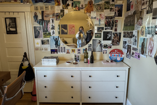 dresser + mirror - Room for sublet on The Hill (11th street) House