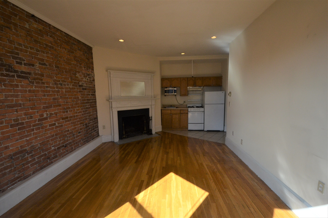 Living room - Spacious One bedroom on 409 Marlborough st Apartments