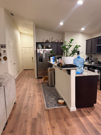 Entryway - Private Room House