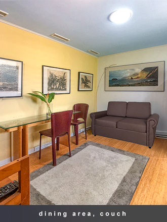 Livingroom with hideabed couch - Furn.1br Kåne`ohe Apt. - near HIMB Moku O Lo`e ,, W/D,, skylights