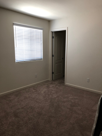 Available $600/mo Bedroom with walk-in closet - $550/Mo Available For Rent Immediately within 3 miles of UCM Campus (Text 650-251-9242) House
