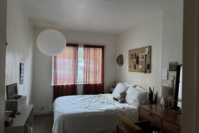 Bedroom - Cosy Room Close to Campus!