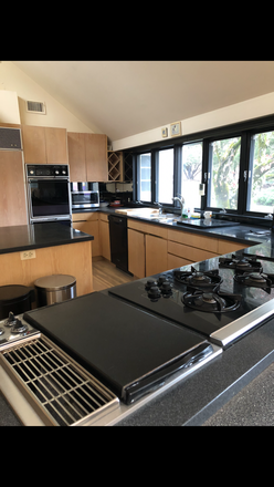 Shared kitchen - Private bedroom with private entrance in shared house