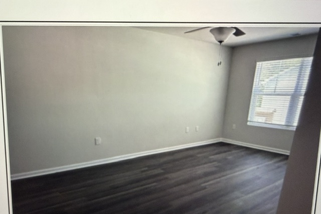 Master Bedroom - Newly Built Rental - Townes at Amber Bluff, 1.5 miles from  Coastal Carolina University campus Townhome