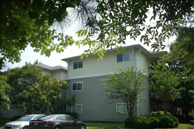 building - University Commons Condo