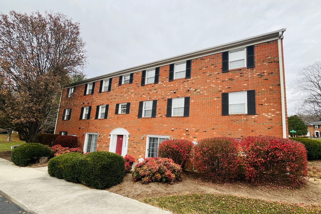  - 2 Bedroom 1 Bathroom Condo