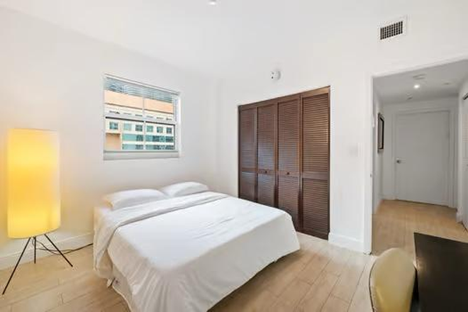 Dormitorio - Room in Brickell the best and safest neighborhood in Miami! Condo