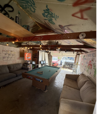 Garage w/ pool table and couches - Fully Loaded Room Near CU Boulder (On Hill) - Parking, Laundry, Backyard & More Townhome