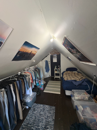 Bedroom - House close to campus