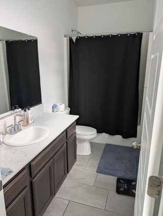 Upstairs Shared Bathroom - 1 Room Left ($630/bedroom) ! - Moraga Area (Explorador Dr.) House