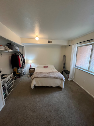 Bedroom 1 - Varsity Town Homes, Cute, Spacious and Close to Campus! , Spring 2025 sublease