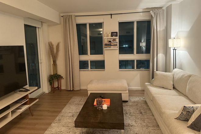 lv - 1-1 Unit at Toscano Condominiums Dadeland