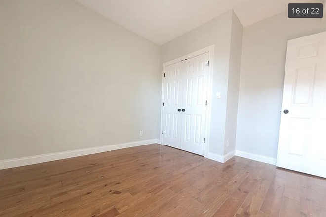 Bedroom 3 - Apartment Near Fields Corner T-Station (GROMA)