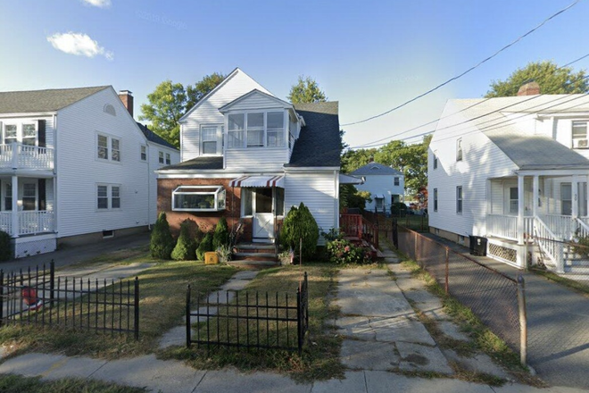 front - Quincy second floor two bedroom apartment one street from the beach