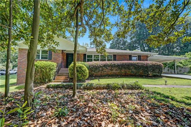Front of House - 2127 Desmond Drive House