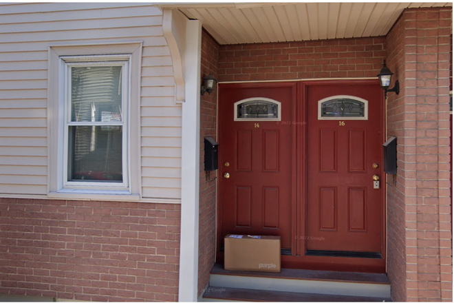 Front view of entrance - 2bedroom, independent entrance, backyard, basement, in unit washer-dryer, storage, fridge,dishwasher Condo